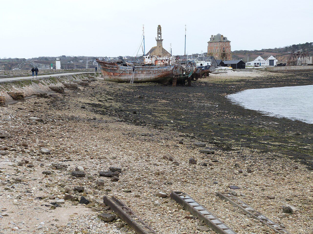 Le cimetière de bateaux de Camaret-sur-Mer