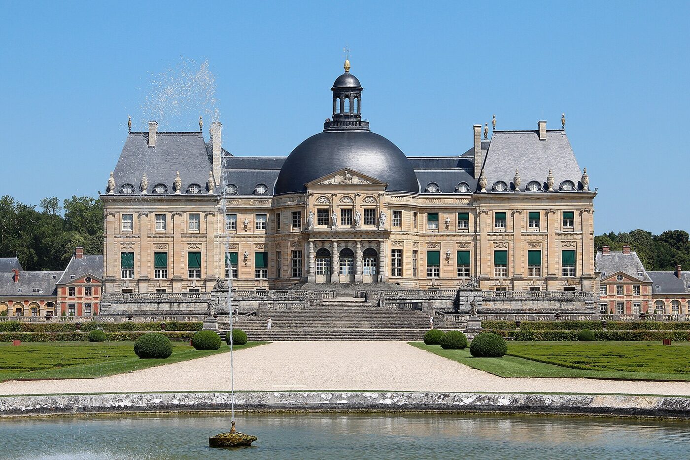 Le château de Vaux-le-Vicomte à Maincy, en Seine-et-Marne, et ses jardins à la française